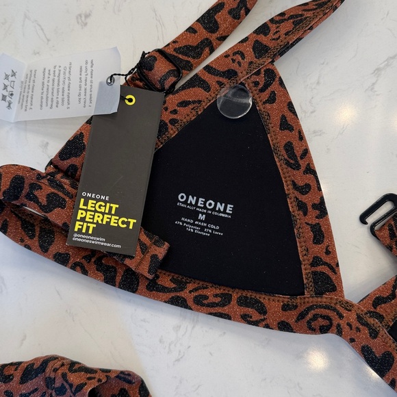 Oneone Leopard Bikini Set - Picture 4 of 6